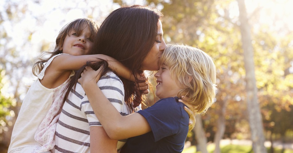 15 Encouraging Prayers for Moms