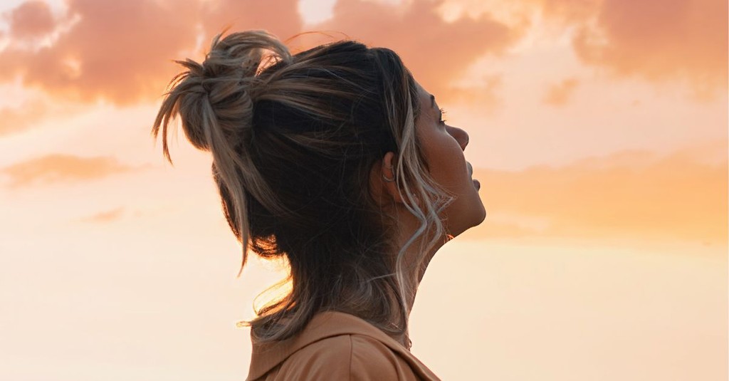 10 Verses that Remind Us Who God Says We Are